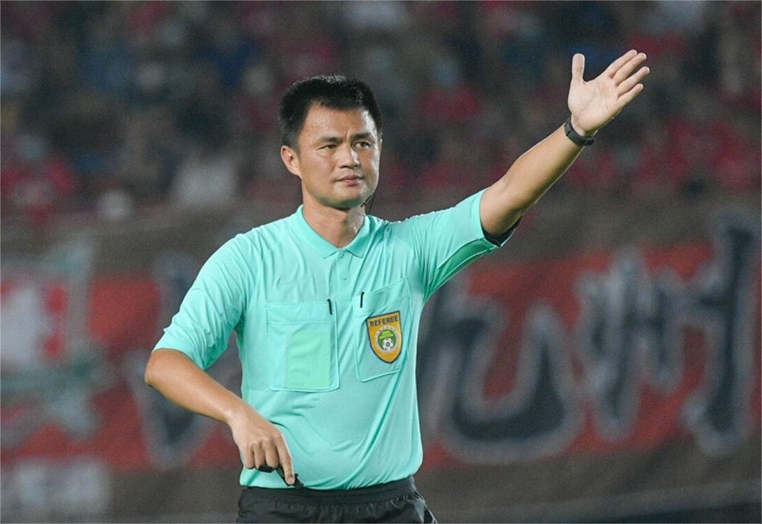 陈金栋首秀！麦麦提江主哨鲁申，甘树然执法京豫，刘威吹首尾对话