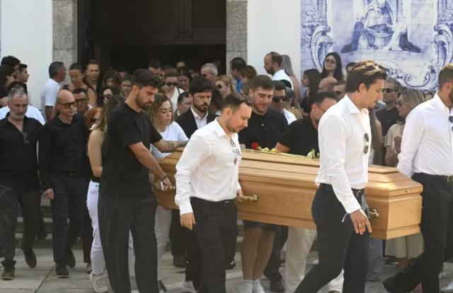 开云体育app-若塔兄弟安葬 总统总理队友送别 C罗缺席有原因！