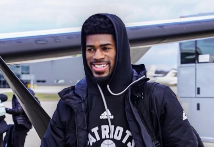 开云登录入口地址-媒体评贝利首秀：适应期需耐心，全面评估待来日