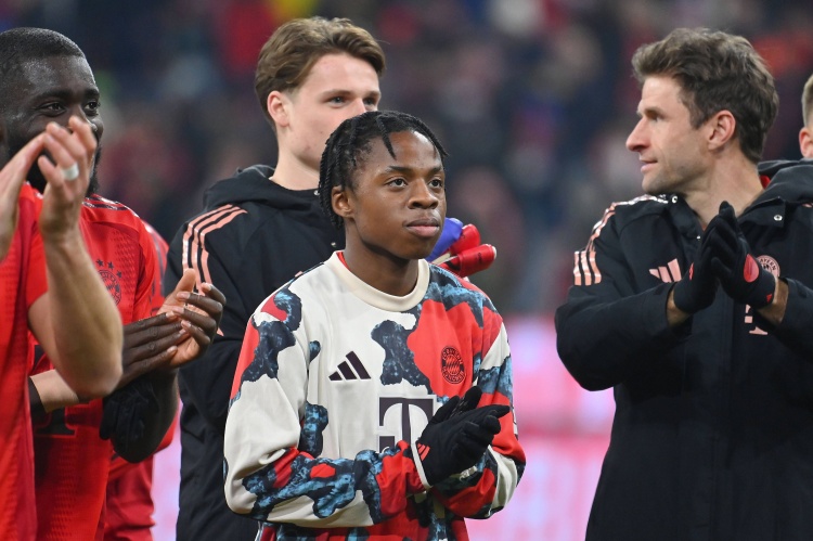 开云体育官网-德天空：17岁边锋麦克不太可能冬窗转会，今夏可能被拜仁外租