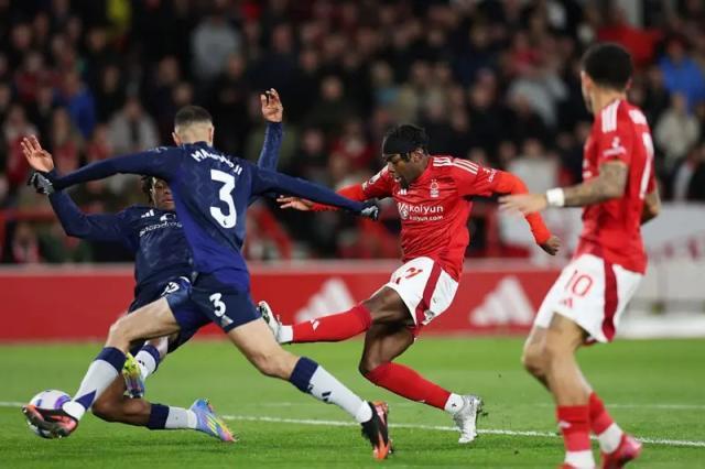 开云登录入口地址-林良锋：被弃将打败，是曼联大错特错？