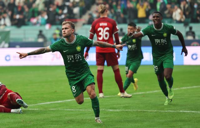 1730538370164027599.jpg 开云体育app-【中超】贡萨洛头球迈达纳救主 国安1比1河南队