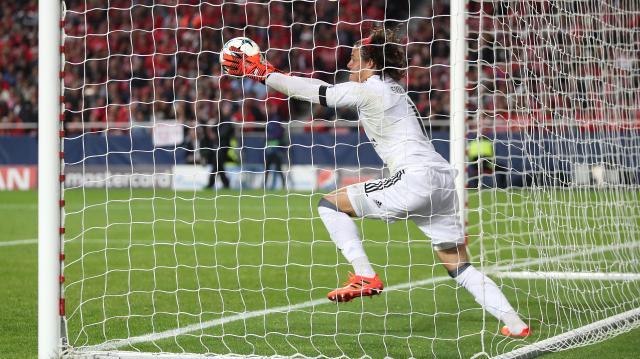 开云体育官网-穆帅签下的潜力门将，现已成为德罗西新罗马的象征