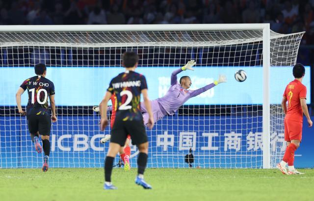 开云体育app-韩佳奇揽责：2粒丢球和我有关 韩国队任意球太出色