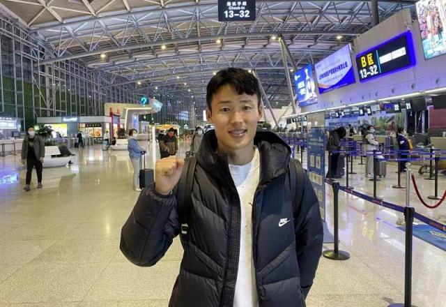 开云体育官网-【独家】送别孙准浩出征世界杯：踢出代表中超的价值