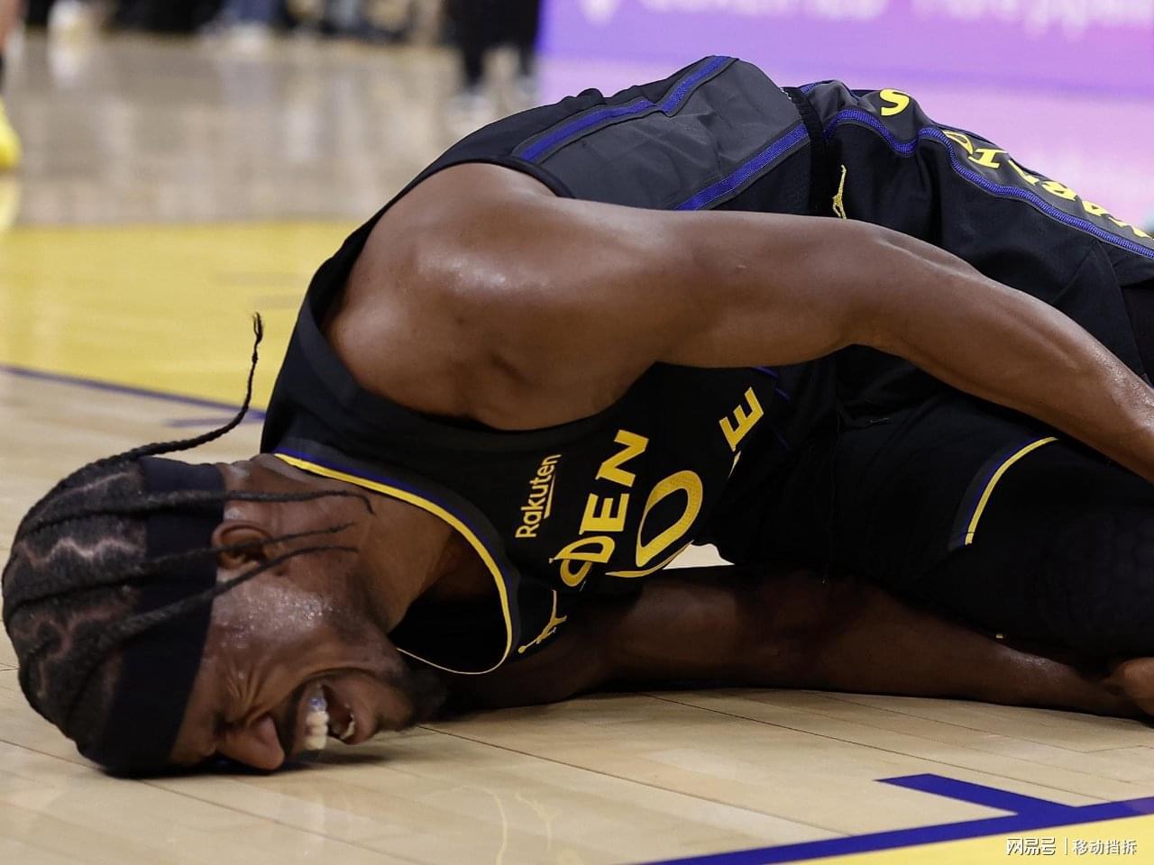 开云登录入口地址-美媒：为了得到克拉克斯顿和德罗赞，勇士正在想办法促成三方交易