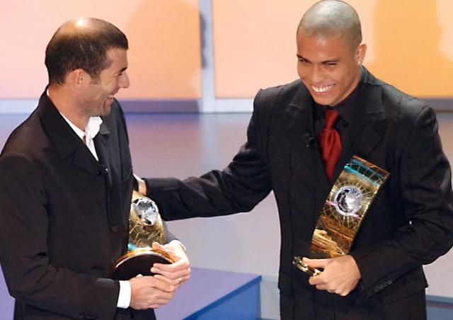 开云登录入口地址-惺惺相惜！罗纳尔多说齐达内是他遇到过的最好球员