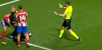 1649887066352061328.gif 开云体育官网-【欧冠】京多安中立柱 曼城客场平10人马竞打进4强