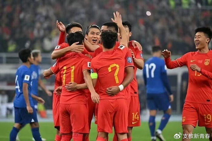 开云体育官网-王钰栋，为何拒绝德甲合同，放弃留洋？在中超拿300万顶薪|国足|欧洲联赛|门兴格拉德巴赫|国足球员|李玮峰_新浪体育_新浪新闻