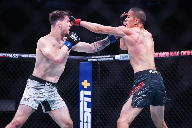 开云体育app-UFC格斗之夜上海靠啥晋级“D”赛事，成功前提是十六年磨一剑培育市场！|综合格斗|MMA|米兰冬奥会|石铭|训练_新浪体育_新浪新闻