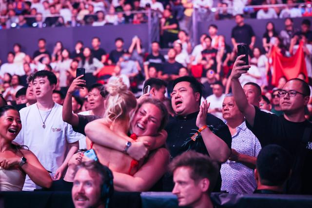 开云体育app-UFC格斗之夜上海靠啥晋级“D”赛事，成功前提是十六年磨一剑培育市场！|综合格斗|MMA|米兰冬奥会|石铭|训练_新浪体育_新浪新闻