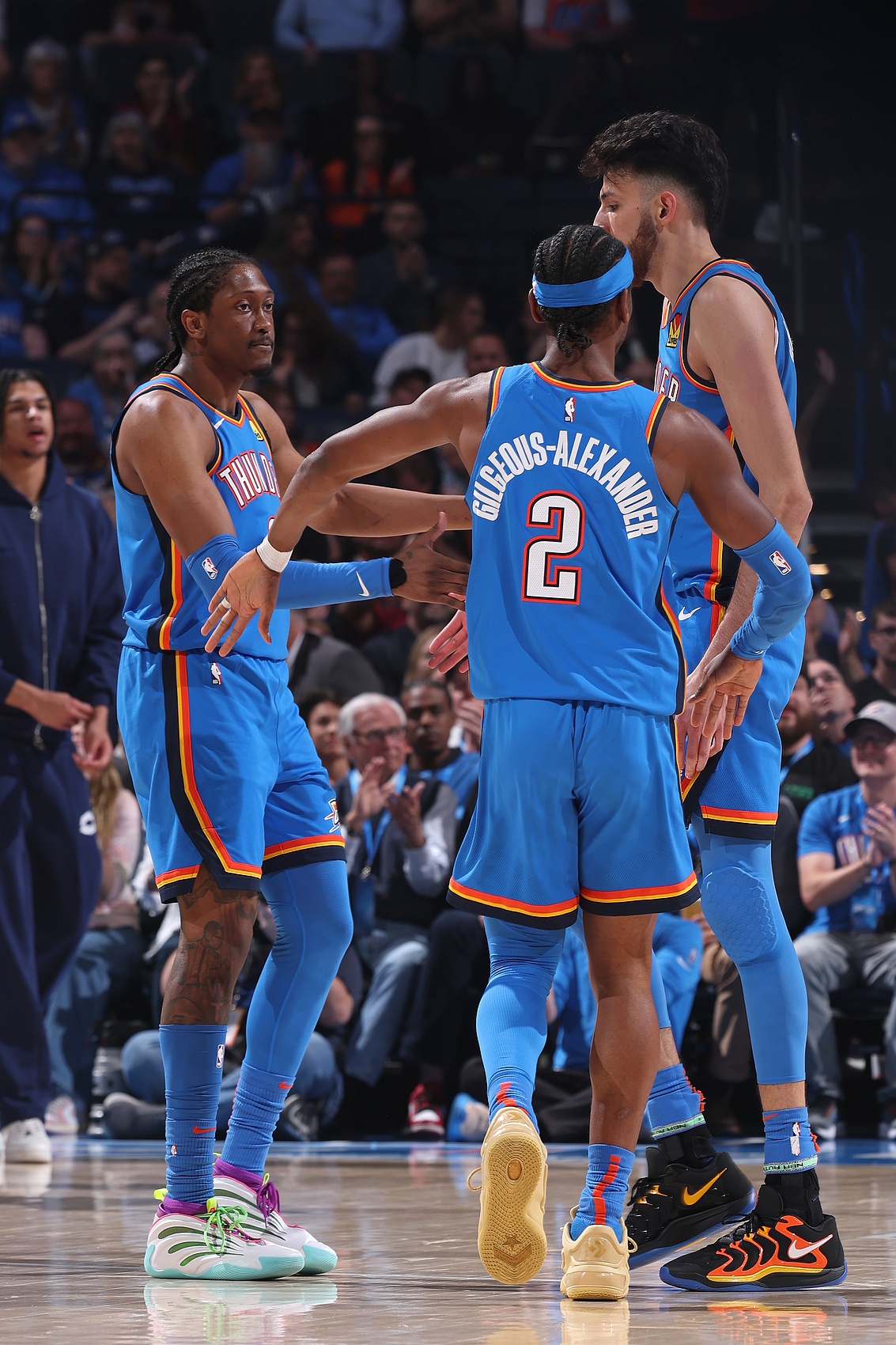 开云登录入口地址-连续50胜赛季！马刺一骑绝尘 宇宙勇第10 经典二人组三巨头齐上榜