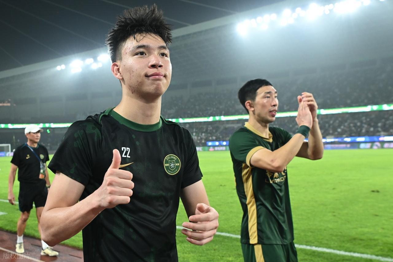 开云在线开户-没拿到最佳，李昊一句话显大将之风，王钰栋却把自己推上风口浪尖