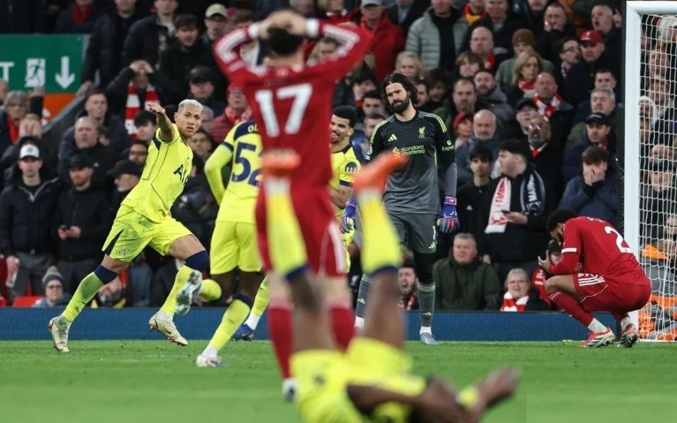 开云体育官网-1-1!利物浦想不想赢不好说 但逼到悬崖边的热刺肯定不想输