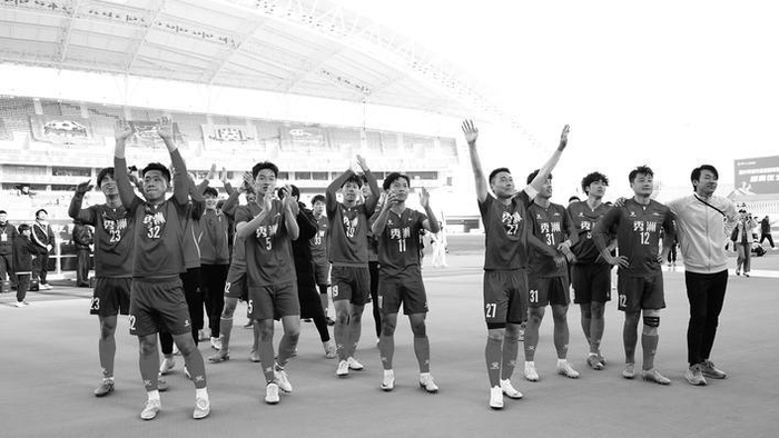 不败之师铸荣耀 场内场外皆风景|足球|秀洲队|秀洲|俊杰|嘉兴日报_新浪体育_新浪新闻