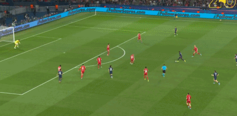 开云在线开户-半场：巴黎1-0利物浦，杜埃折射破门，马马尔达什维利屡救险