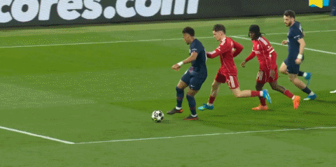 开云在线开户-半场：巴黎1-0利物浦，杜埃折射破门，马马尔达什维利屡救险